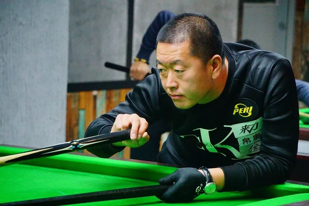 媒体和粉丝 媒体和粉丝