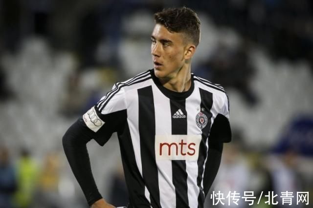 她在比赛中 她在比赛中