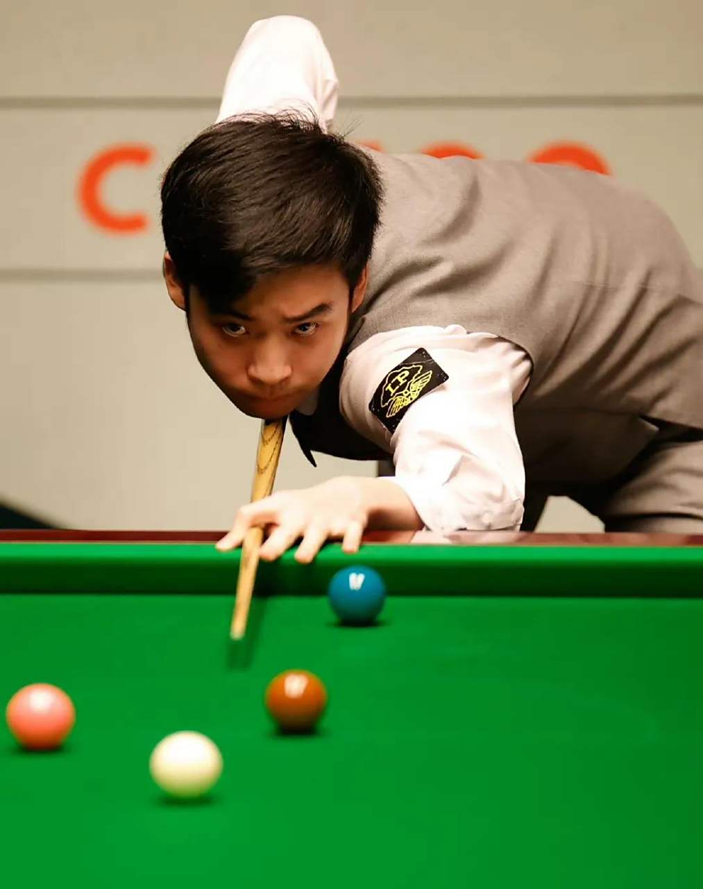 迎接著包括 迎接著包括