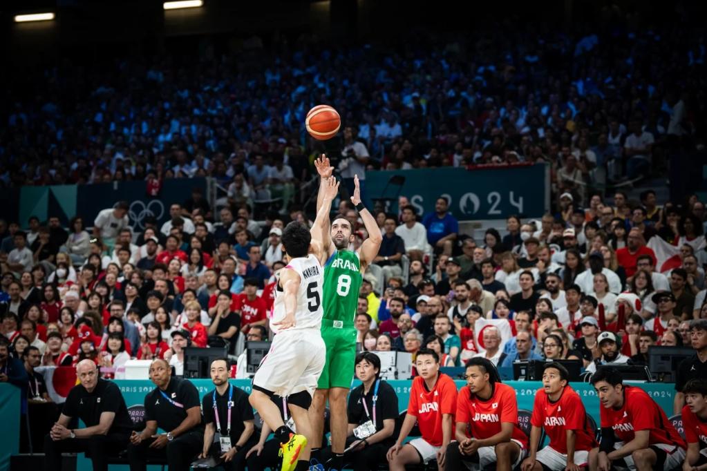 本文围绕 本文围绕